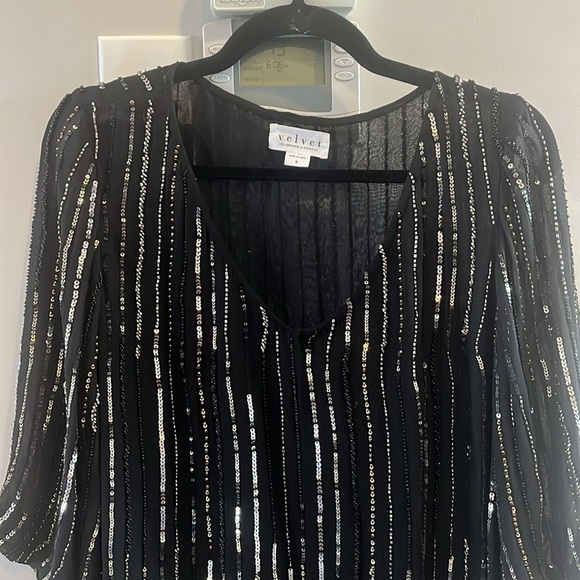 Velvet by Graham & Spencer Sydney Sunburst Sequin Dress in Black - Picture 6 of 8